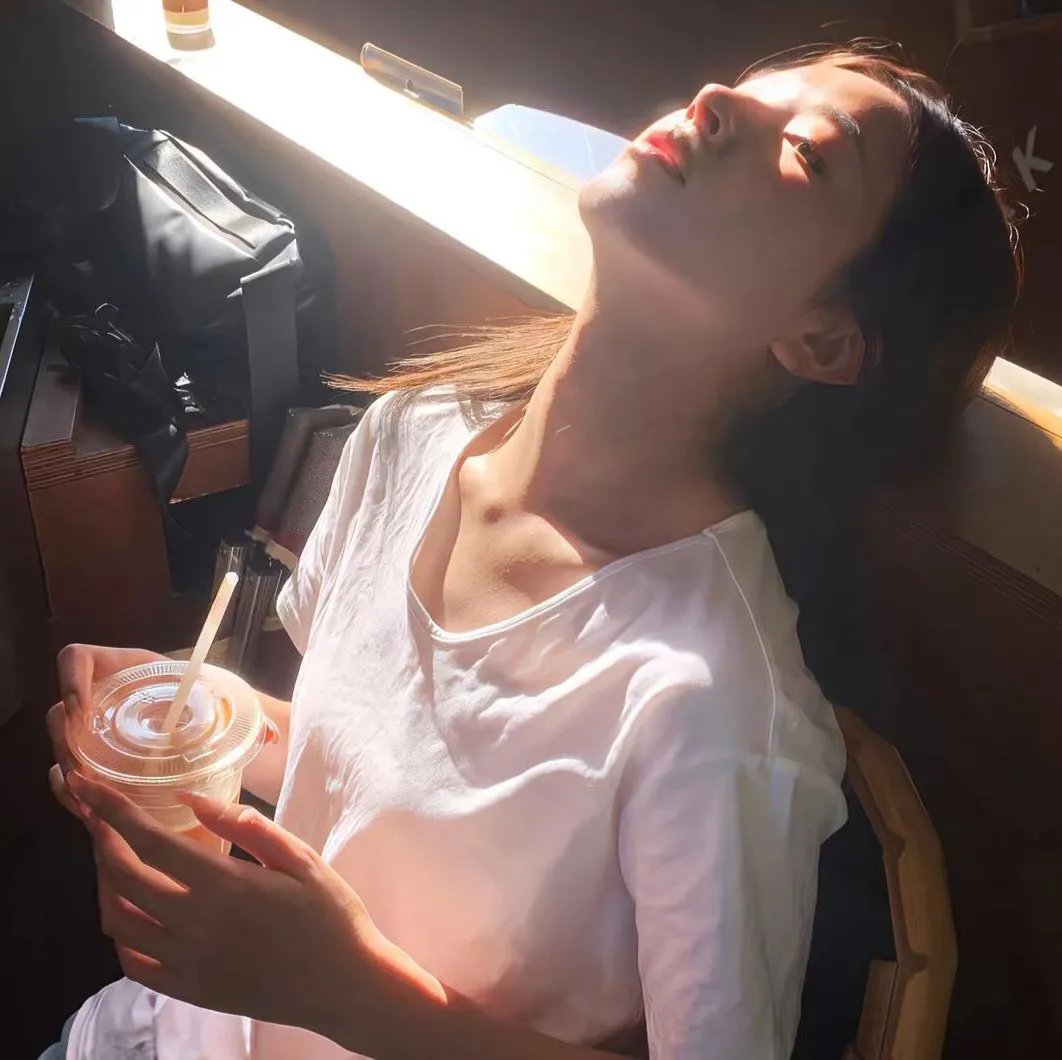 默片解说员