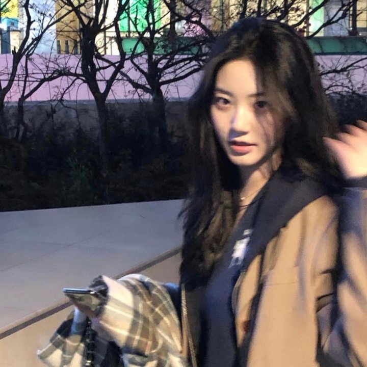 绿茵春色